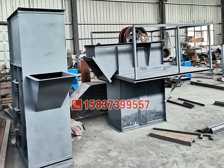 环链斗式提升机